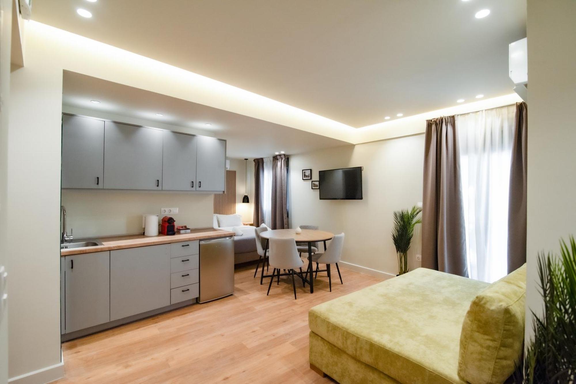 Still アテネ 部屋 写真