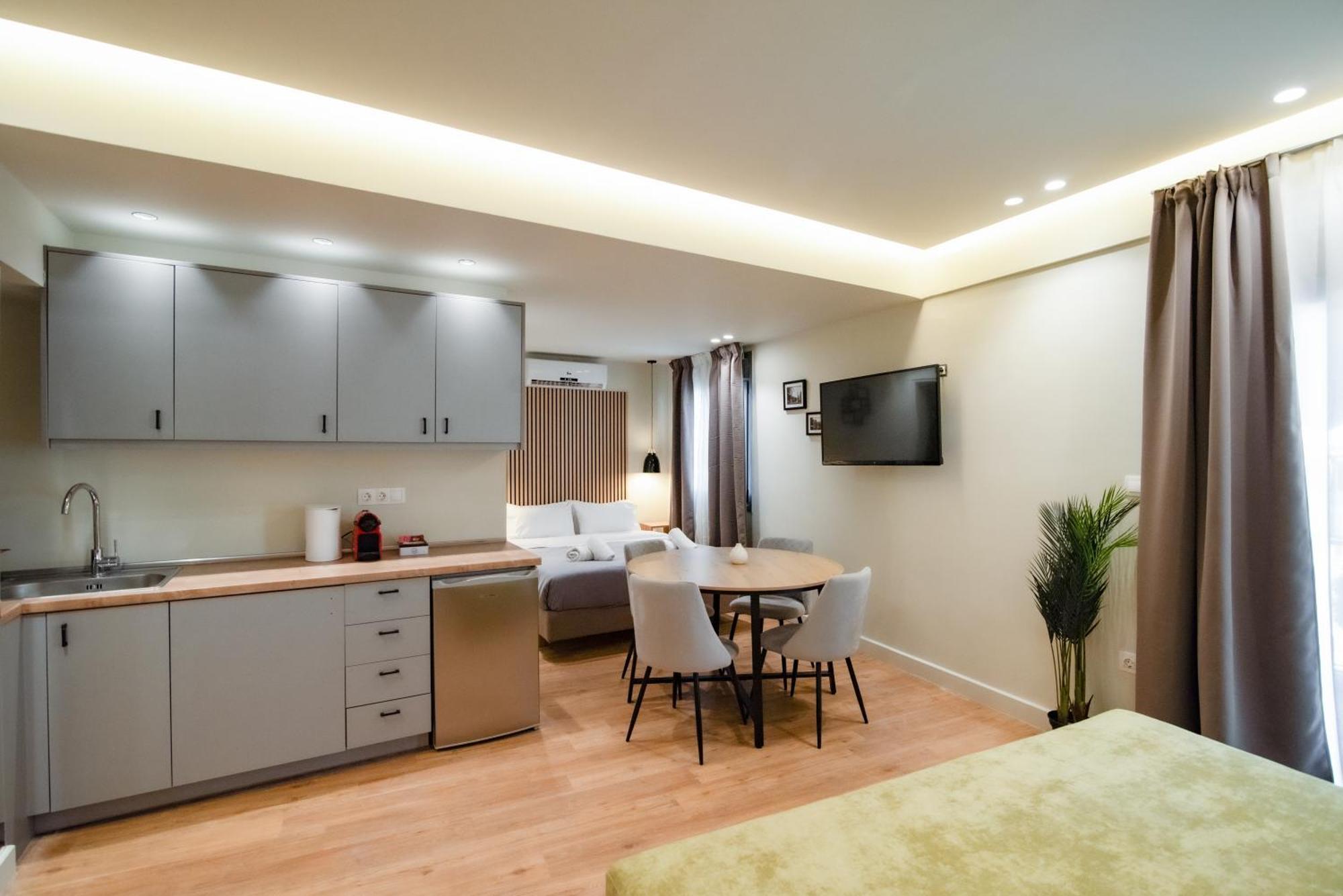 Still アテネ 部屋 写真